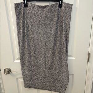 Gray Knit Skirt NWOT size XL by Gili